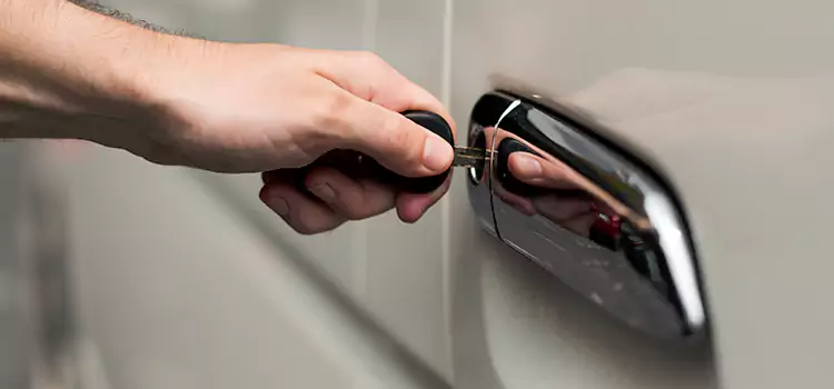 Why Choose Our Auto Locksmith Team in Hannibal, MO?